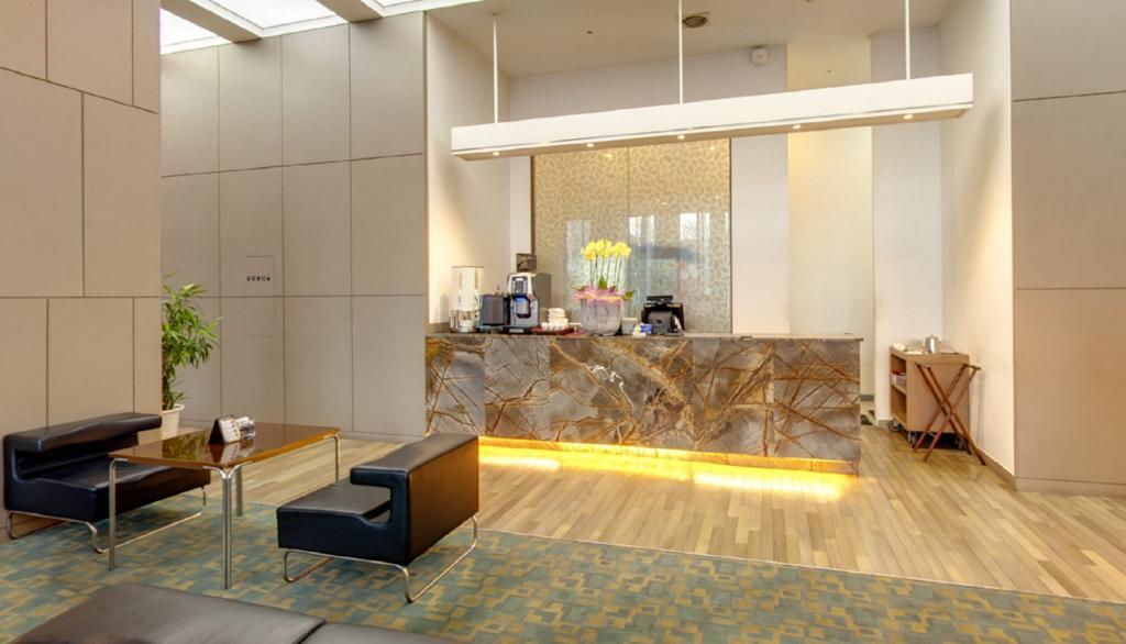 Changwon Hotel Esterno foto