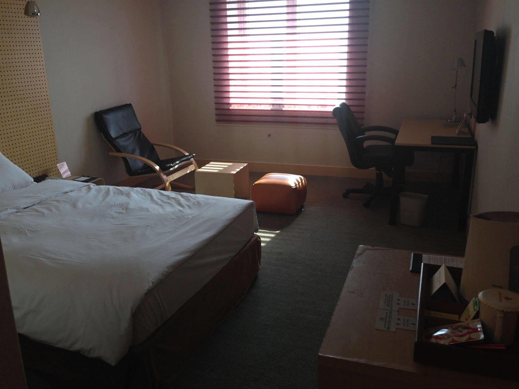 Changwon Hotel Esterno foto