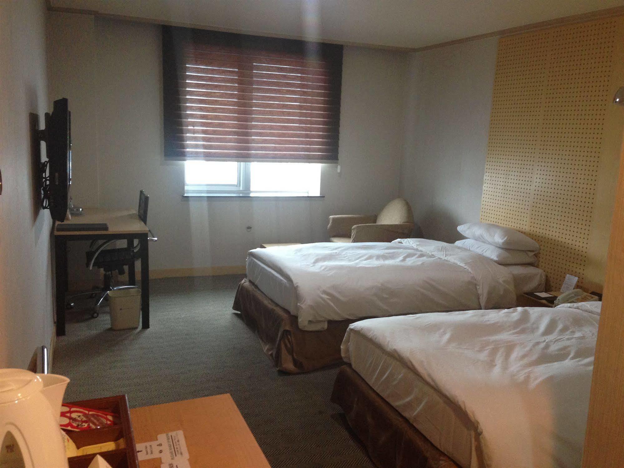 Changwon Hotel Esterno foto