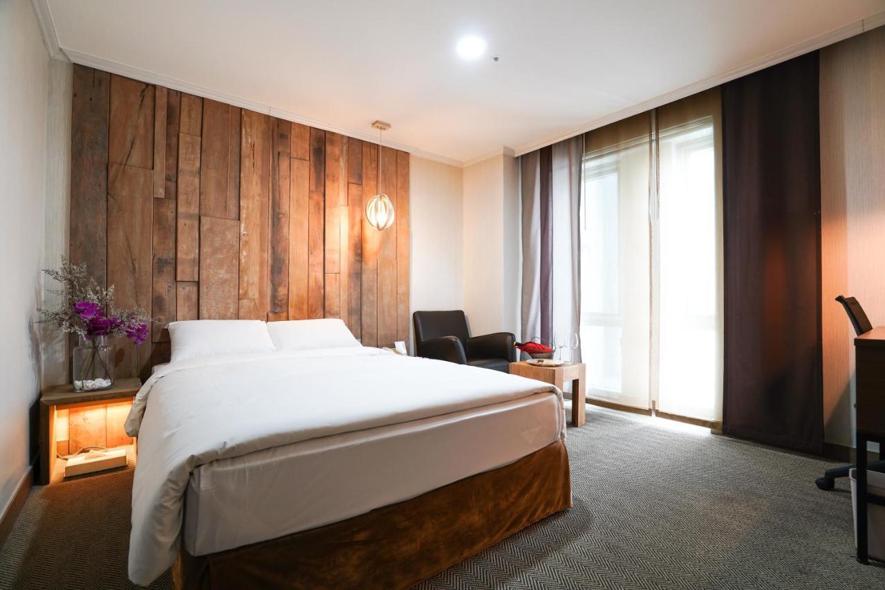 Changwon Hotel Esterno foto